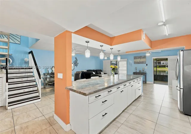 Photo 1 of Townhouse for sale at 958 Mockingbird Ln #513, Plantation, FL 33324 | MLS# A12075821 | Listing updated on 2026-09-06