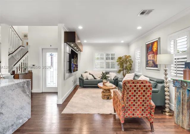Photo 3 of Sale Pending at 20922 Sw 88Th Pl, Cutler Bay, FL 33189 | MLS# A12069482 | Listing updated on 2026-10-07