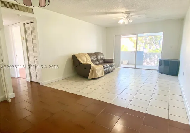 Listing Photo 3 - Condo for sale in building located at 6095 W 18Th Ave, Hialeah, FL 33012 - Unit #S314