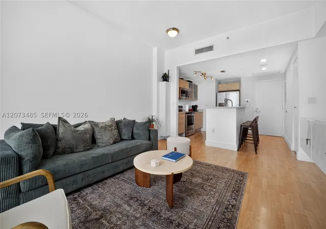 Listing Photo 5 - Condo for sale in City 24 Condominium located at 350 Ne 24Th St, Miami, FL 33137 - Unit #1405