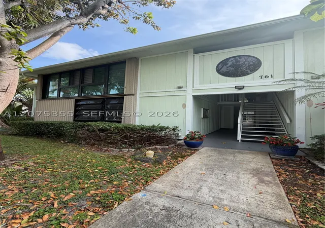 Listing Photo 1 - Condo for sale in building located at 761 Ne 199Th St, Miami, FL 33179 - Unit #202