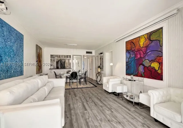 Listing Photo 3 - Condo for sale in building located at 18707 NE 14th Ave, North Miami Beach, FL 33179 - Unit #522