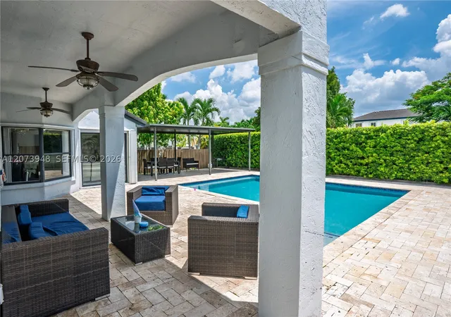 Listing Photo 5 - Condo for sale at Heftler Homes At Lago Mar, Unit 7301 Sw 159Th Ave, Heftler Homes At Lago Mar, Miami, FL 33193 | Built Year: 1992-1998