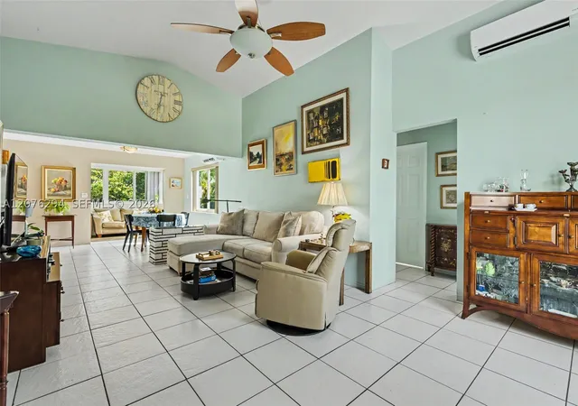 Photo 4 of Single family home for sale at 1523 Liberty St, Hollywood, FL 33020 | MLS# A12076294 | Listing updated on 2026-10-02