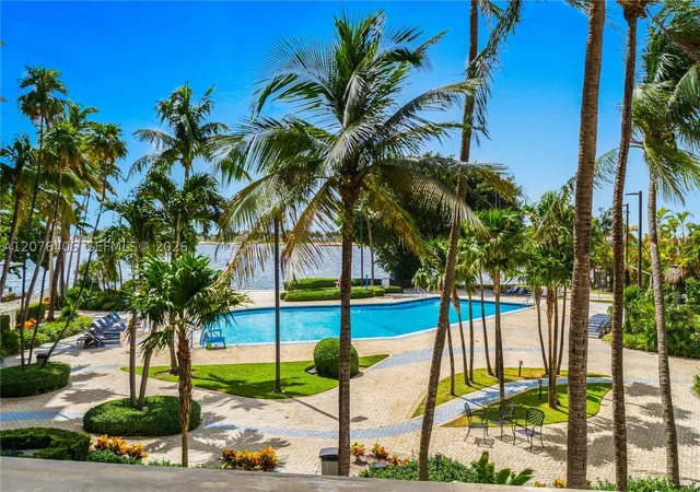 Listing Photo 5 - Condo for sale in Brickell Townhouse located at 2451 Brickell Ave, Miami, FL 33129 - Unit #2T