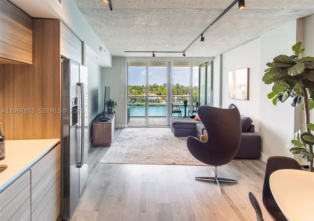 Photo 2 of Condo for sale at 6620 Indian Creek Dr #509, Miami Beach, FL 33141 | MLS# A12067803 | Listing updated on 2026-10-04