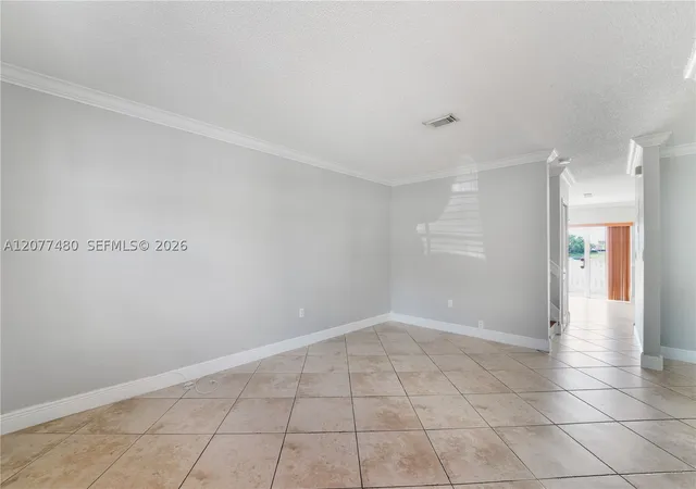 Listing Photo 5 - Condo for sale at Caribe Lakes, Unit 15354 Sw 36Th Ter, Caribe Lakes, Miami, FL 33185 | Built Year: 1996-2019