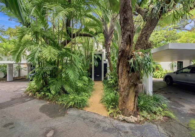 Sale Pending at 3024 Day Ave #3024, Miami, FL 33133 | MLS# A12076191 | Listing updated on 2026-09-10
