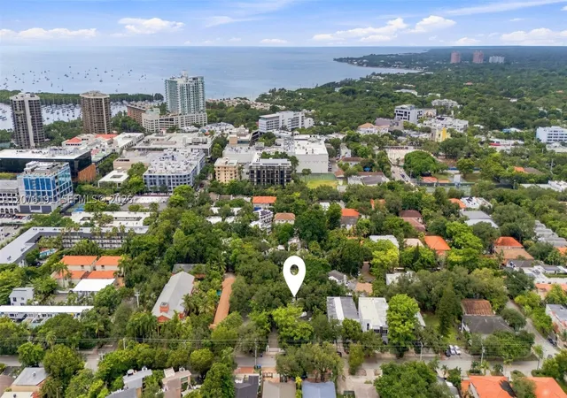 Photo 3 of Sale Pending at 3024 Day Ave #3024, Miami, FL 33133 | MLS# A12076191 | Listing updated on 2026-09-10