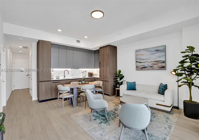 Photo 4 of Condo for sale at 580 72Nd St #1809, Miami Beach, FL 33141 | MLS# A12062069 | Listing updated on 2026-09-01