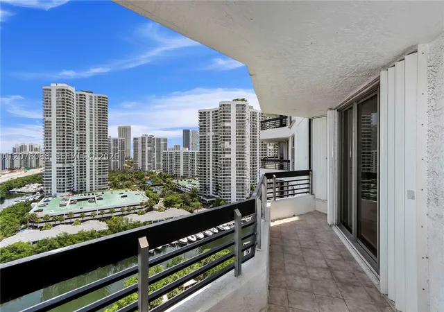 Photo 2 of Condo for sale at 3400 Ne 192Nd St #1911, Aventura, FL 33180 | MLS# A12078088 | Listing updated on 2026-08-27