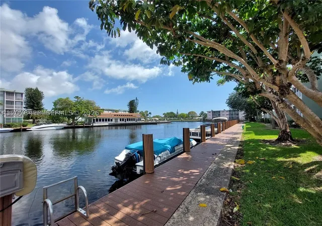 Photo 2 of Condo for sale at 2741 Taft St #212, Hollywood, FL 33020 | MLS# A12078498 | Listing updated on 2026-10-01