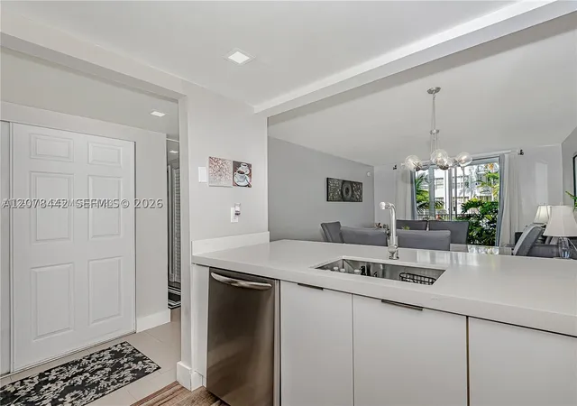 Listing Photo 3 - Condo for sale in Monte Carlo of Miami located at 492 Nw 165Th St Rd, Miami, FL 33169 - Unit #C112