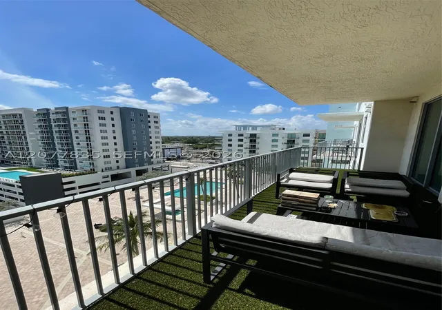 Photo 1 of Condo for sale at 140 S Dixie Hwy #1016, Hollywood, FL 33020 | MLS# A12077835 | Listing updated on 2026-08-27