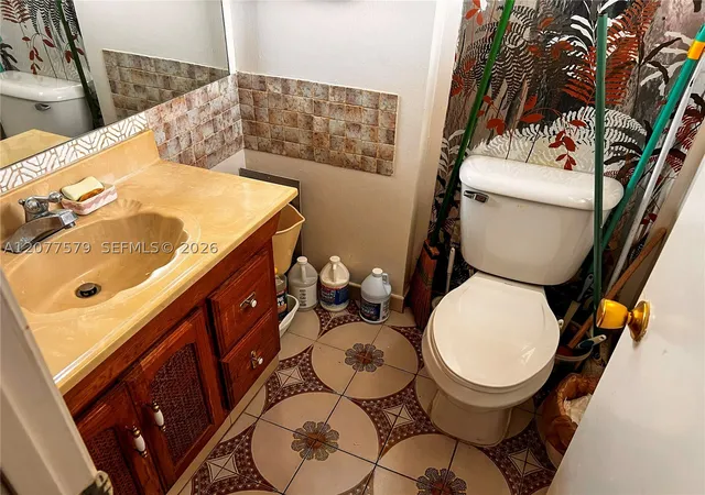 Photo 4 of Sale Pending at 1445 Atlantic Shores Blvd #604, Hallandale Beach, FL 33009 | MLS# A12077579 | Listing updated on 2026-09-26