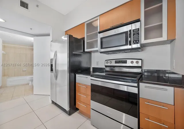 Photo 3 of Condo for sale at 1750 N Bayshore Dr #4011, Miami, FL 33132 | MLS# A12078744 | Listing updated on 2026-09-10