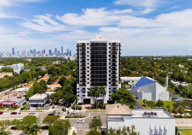 Listing Photo 3 - Condo for sale in The Luxor Residences located at 2301 Sw 27Th Ave, Miami, FL 33145 - Unit #1001