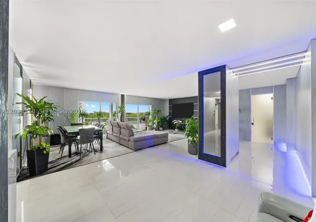Listing Photo 2 - Condo for sale in building located at 400 Kings Pt Dr, Miami, FL 33160 - Unit #822-23