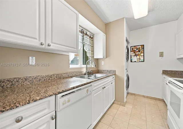 Photo 4 of Condo for sale at 5900 Collins Ave #1006, Miami Beach, FL 33140 | MLS# A12078717 | Listing updated on 2026-10-06