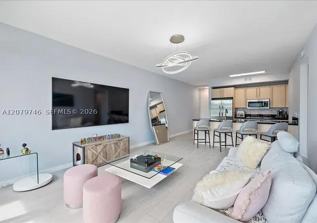 Photo 2 of Condo for sale at 1111 Sw 1St Ave #UPH4015, Miami, FL 33130 | MLS# A12079746 | Listing updated on 2026-09-22