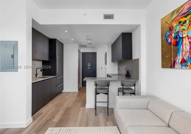 Photo 4 of Condo for sale at 20 Ne 11Th St #3009, Miami, FL 33132 | MLS# A12079589 | Listing updated on 2026-10-02