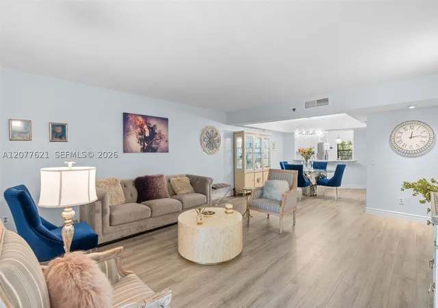 Listing Photo 2 - Condo for sale in building located at 9170 Sw 14Th St, Boca Raton, FL 33428 - Unit #4206