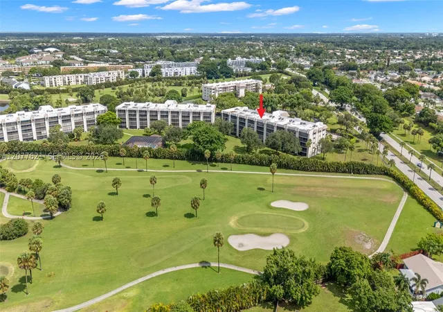 Listing Photo 5 - Condo for sale in building located at 9170 Sw 14Th St, Boca Raton, FL 33428 - Unit #4206