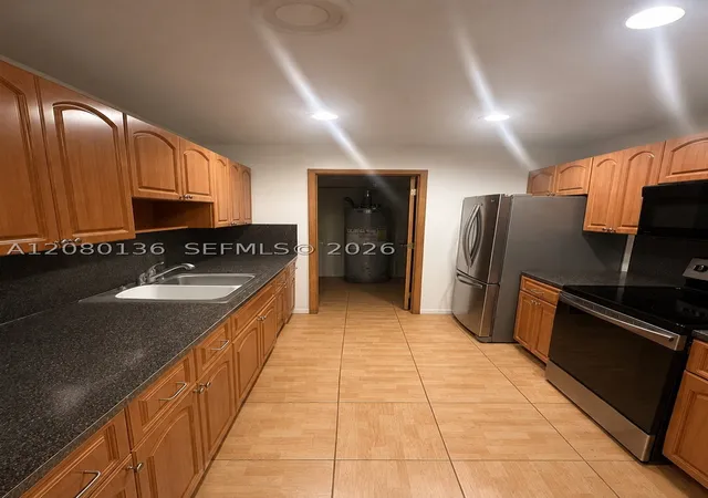 Photo 4 of Single family home for sale at 2901 NW 209th Terrace, Miami Gardens, FL 33056 | MLS# A12080136 | Listing updated on 2026-08-31