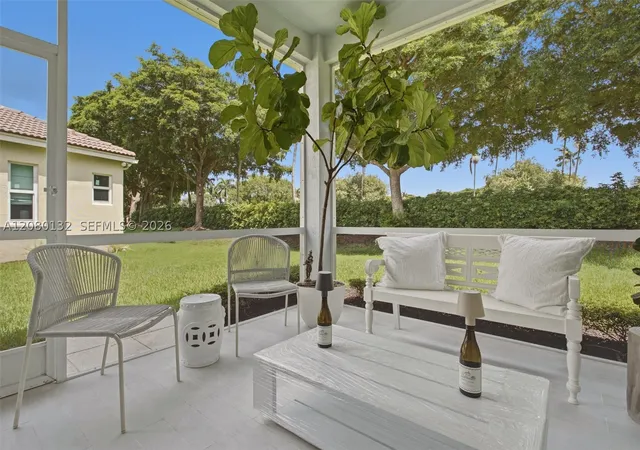 Photo 3 of Single family home for sale at 1508 Winterberry Ln, Weston, FL 33327 | MLS# A12080132 | Listing updated on 2026-09-14
