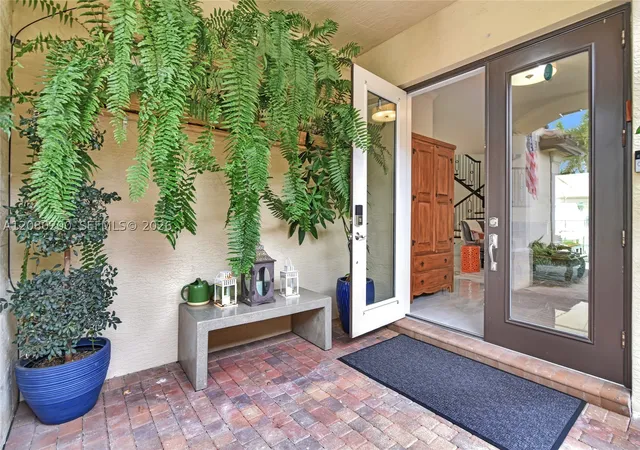 2nd image of 16805 Newark Bay Rd, Delray Beach, FL 33446 | MLS# A12080200