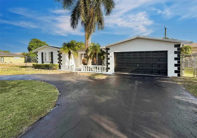 Photo 3 of Single family home for sale at 860 Nw 207th Street, Miami Gardens, FL 33169 | MLS# A12079845 | Listing updated on 2026-08-30