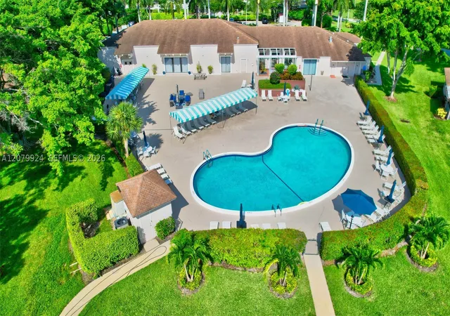 3rd image of 14575 Bonaire Blvd #308, Delray Beach, FL 33446 | MLS# A12079924