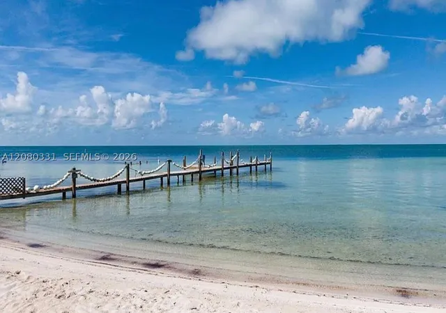 Photo 2 of Single family home for sale at 102 Venetian Dr, Islamorada, FL 33036 | MLS# A12080331 | Listing updated on 2026-09-10