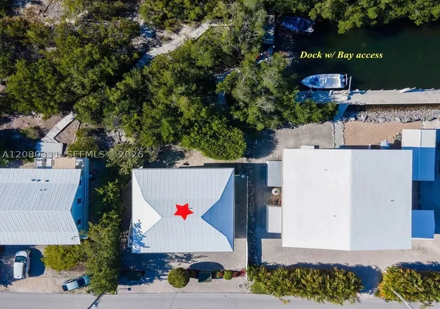 Photo 4 of Single family home for sale at 102 Venetian Dr, Islamorada, FL 33036 | MLS# A12080331 | Listing updated on 2026-09-10