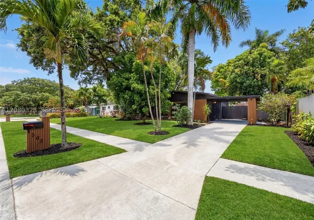 Sale Pending at 1508 SW 20th Avenue, Fort Lauderdale, FL 33312 | MLS# A12080328 | Listing updated on 2026-09-23
