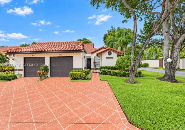 Photo 2 of Sale Pending at 6063 Kings Gate Cir #0, Delray Beach, FL 33484 | MLS# A12080342 | Listing updated on 2026-09-02