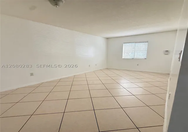 Listing Photo 5 - Condo for sale in building located at 22931 SW 88th Pl, Cutler Bay, FL 33190 - Unit #105