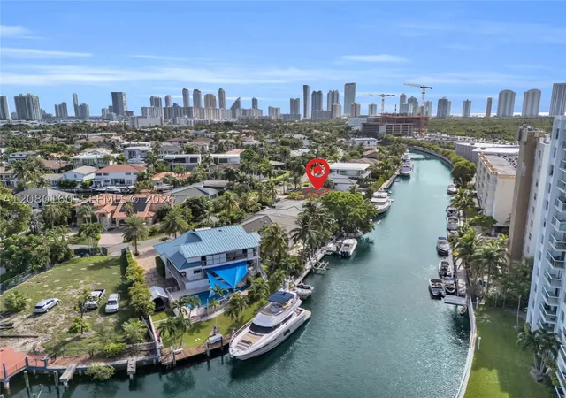 Photo 4 of Single family home for sale at 2930 NE 164th Street, North Miami Beach, FL 33160 | MLS# A12080160 | Listing updated on 2026-08-31
