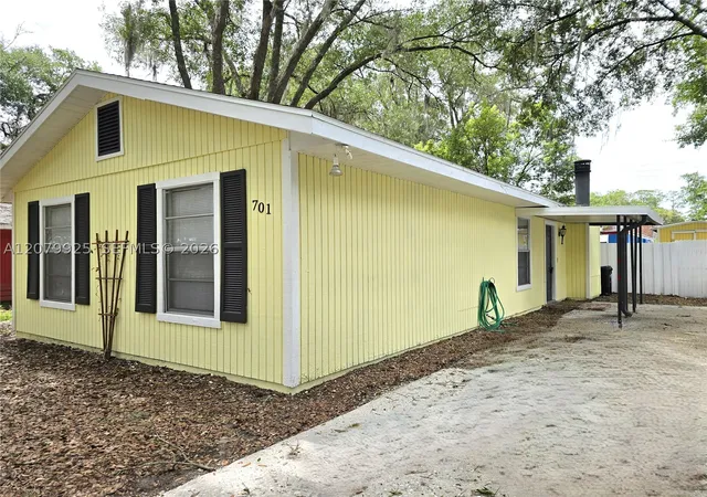 Photo 1 of Single family home for sale at 701 Nw 24th Avenue, Gainesville, FL 32609 | MLS# A12079925 | Listing updated on 2026-08-31