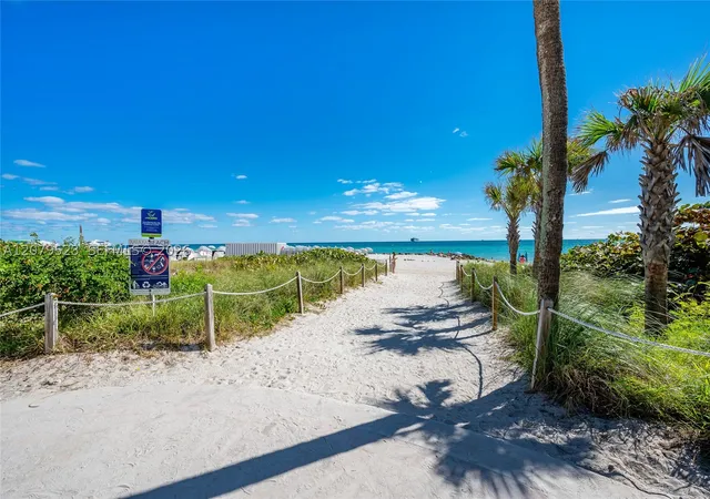 Photo 3 of Condo for sale at 2899 Collins Ave #1505, Miami Beach, FL 33140 | MLS# A12079523 | Listing updated on 2026-08-31