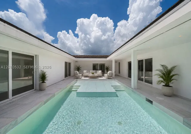 Photo 2 of Single family home for sale at 4001 Monserrate St, Coral Gables, FL 33146 | MLS# A12070532 | Listing updated on 2026-09-13