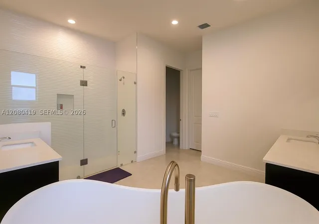 Photo 3 of Single family home for sale at 14809 SW 39th Terrace, Miami, FL 33185 | MLS# A12080419 | Listing updated on 2026-08-31