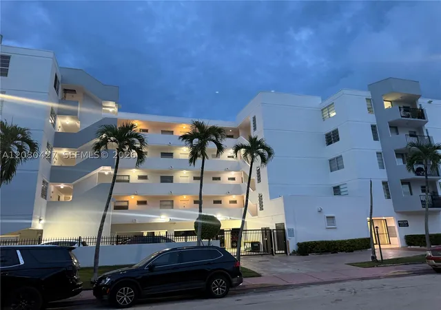 Photo 4 of Sale Pending at 7921 Byron Ave #206, Miami Beach, FL 33141 | MLS# A12080427 | Listing updated on 2026-09-30