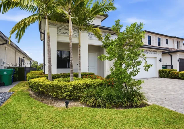 Photo 2 of Single family home for sale at 4308 Sw 173rd Avenue, Miramar, FL 33029 | MLS# A12080432 | Listing updated on 2026-09-01
