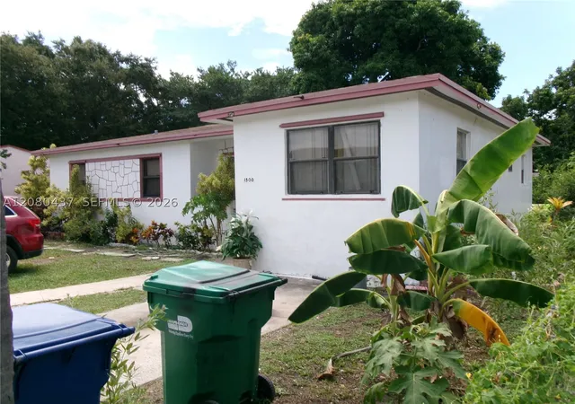 Photo 2 of Single family home for sale at 1500 Ne 150th Street, Miami, FL 33161 | MLS# A12080437 | Listing updated on 2026-09-01