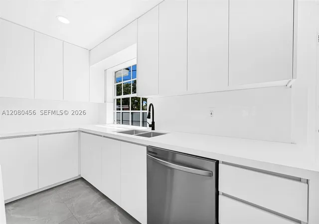 Photo 3 of Single family home for sale at 4040 Sw 108th Avenue, Miami, FL 33165 | MLS# A12080456 | Listing updated on 2026-09-15