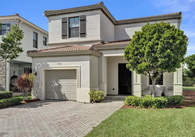 Photo 1 of Single family home for sale at 606 Ne 191st Terrace, Miami, FL 33179 | MLS# A12080289 | Listing updated on 2026-09-01