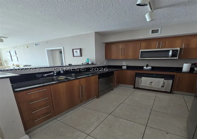Photo 3 of Condo for sale at 325 S Biscayne Blvd #3115, Miami, FL 33131 | MLS# A12077679 | Listing updated on 2026-08-31