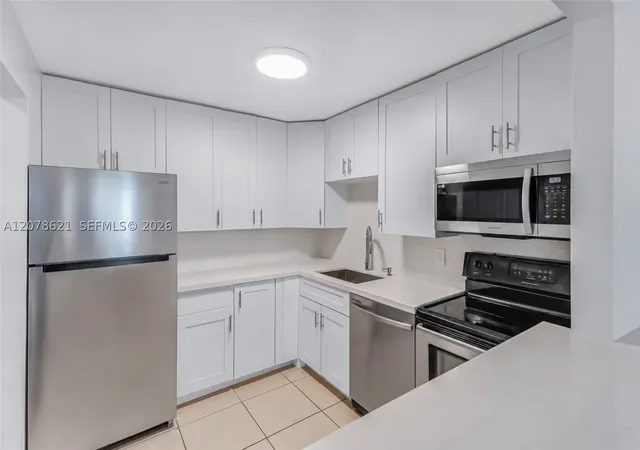 Photo 3 of Condo for sale at 16950 W Dixie Hwy #A626, North Miami Beach, FL 33160 | MLS# A12078621 | Listing updated on 2026-09-03