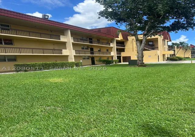 Photo 2 of Condo for sale at 3285 Foxcroft Rd #E204, Miramar, FL 33025 | MLS# A12080511 | Listing updated on 2026-09-01